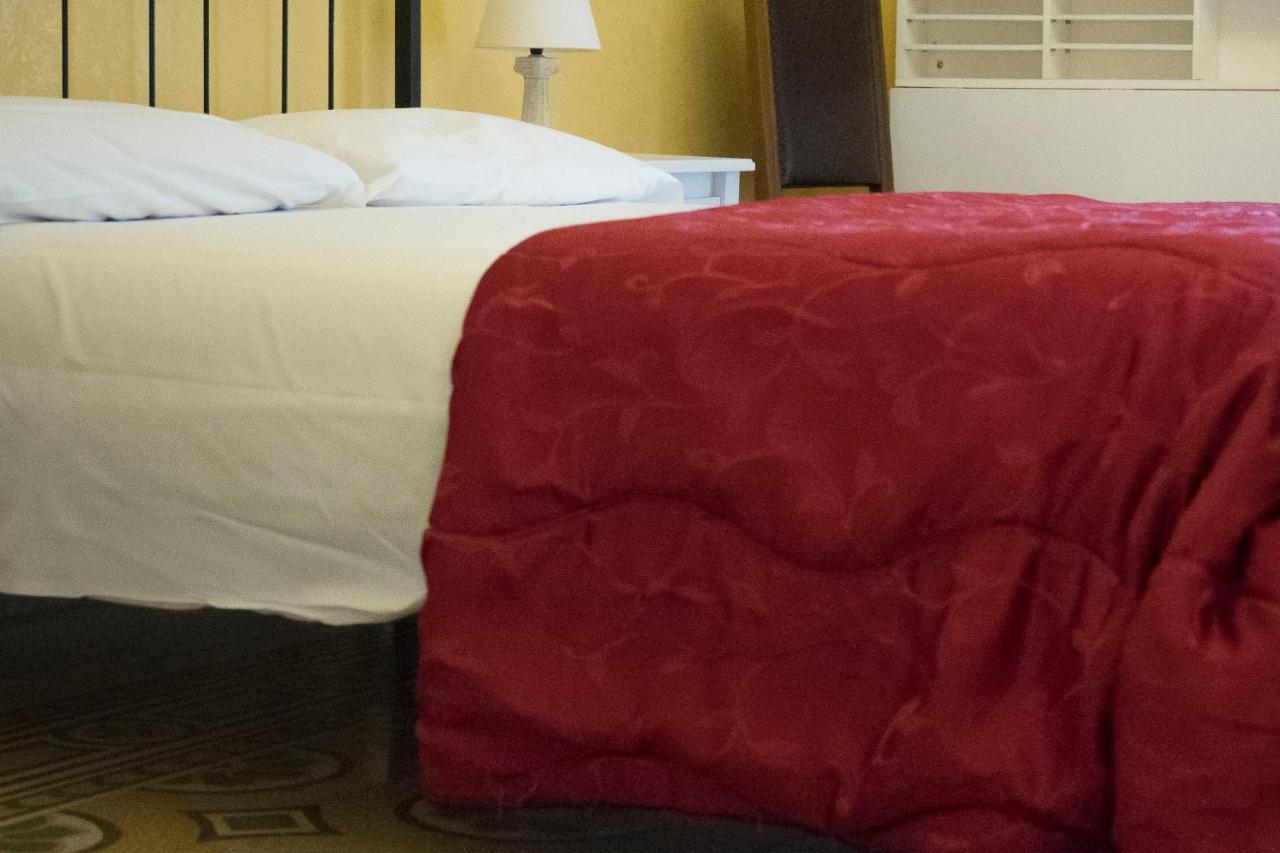 La Breccia A Porta Pia Bed & Breakfast Rome Exterior photo