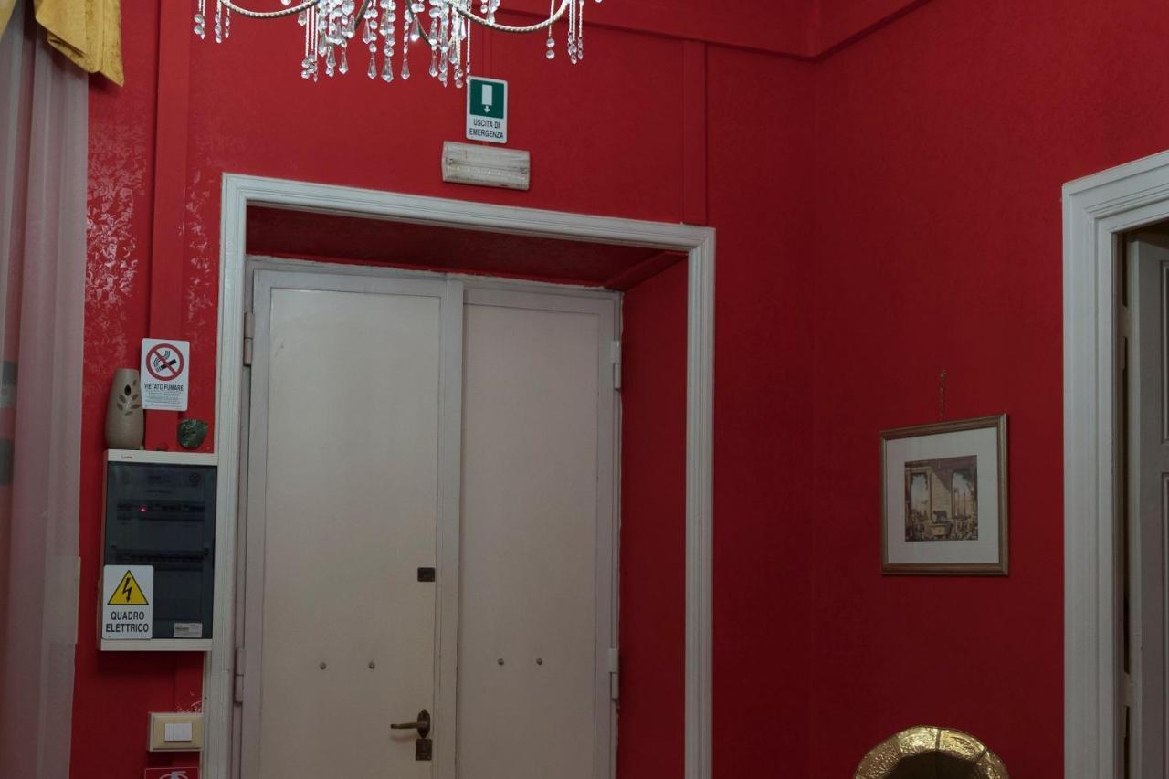 La Breccia A Porta Pia Bed & Breakfast Rome Exterior photo