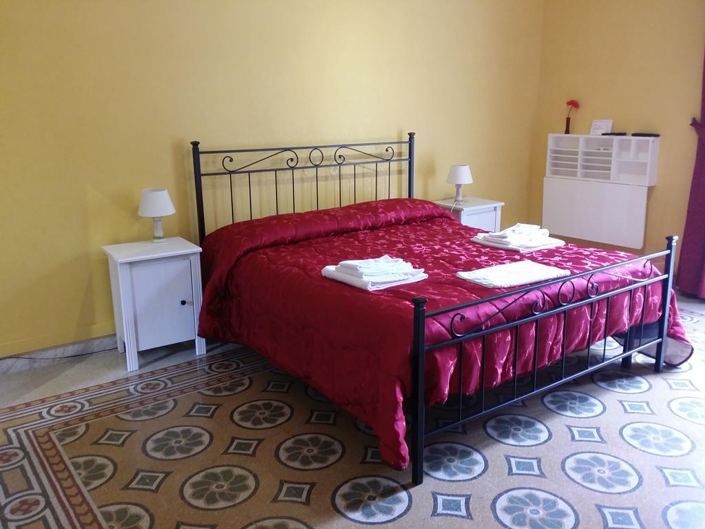 La Breccia A Porta Pia Bed & Breakfast Rome Exterior photo